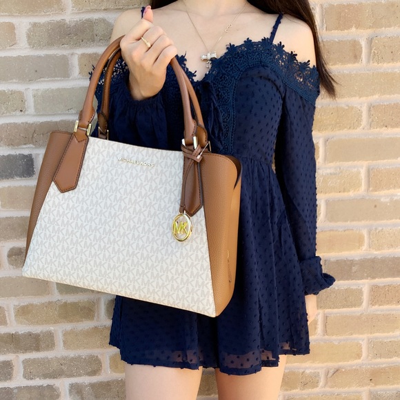 Michael Kors satchel Vanilla MK - Picture 7 of 7